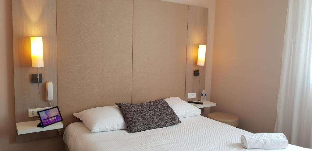 L'Hotel Bristol Caen Bilik gambar